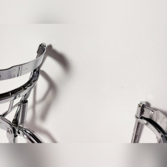 Three Different Eyelash Curlers All Three A Set - Picture 10 of 10